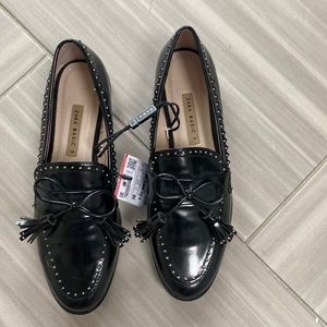 Zara basic slip on dress shoe. Size 38